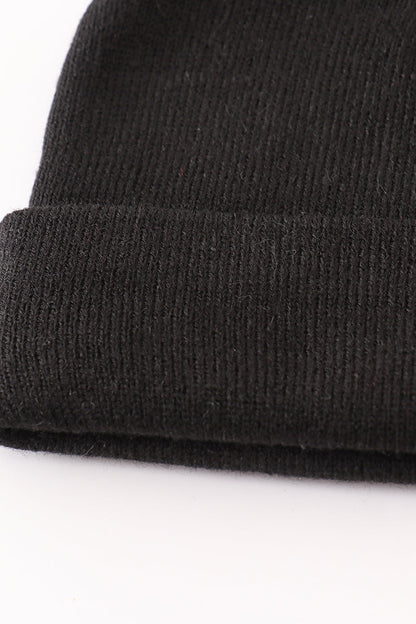 Black ribbed basic knit beanie