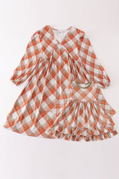 Khaki gingham mom&me dress