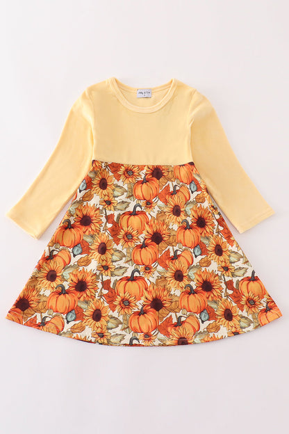 Beige velvet pumpkin dress